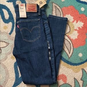 Levi's Dark Blue Skinny Jeans for Women never worn
